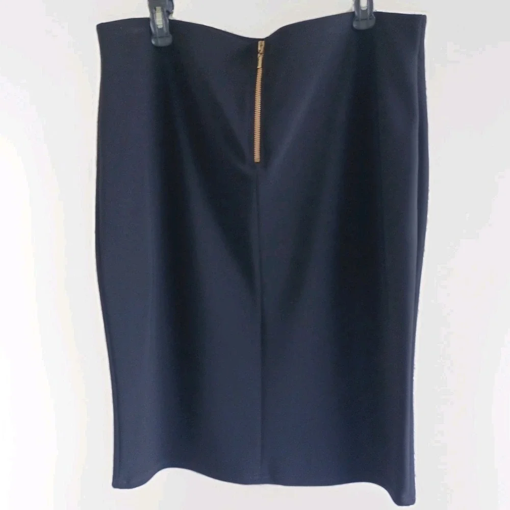 Joseph Ribkoff Black Pencil Skirt Gold Zipper Detail Knee Length Women's Size 18